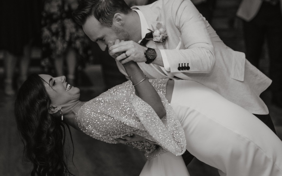 How To Choose The Perfect First Dance Wedding Song